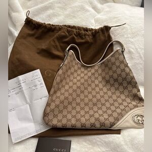 Vintage Gucci hobo.